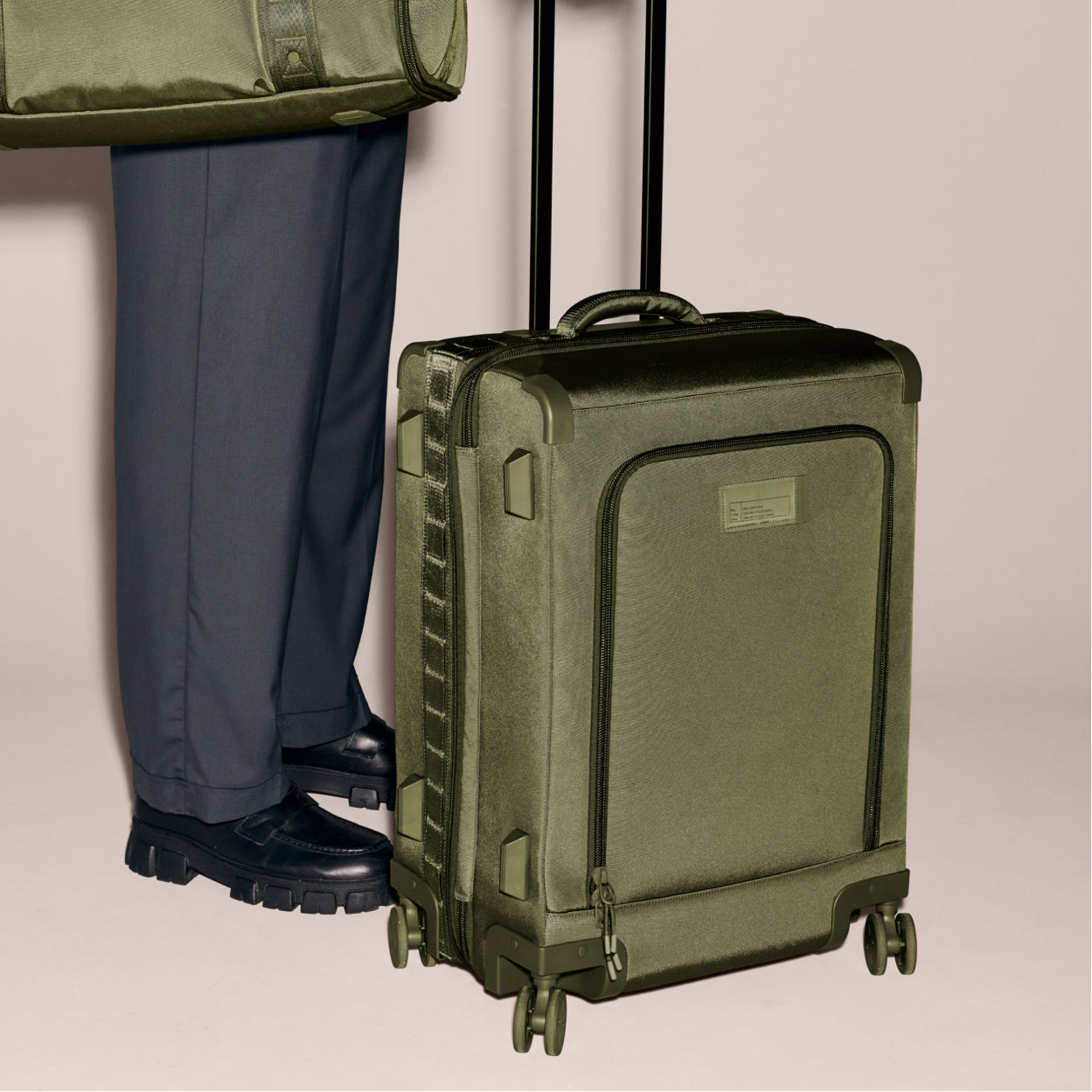 Sydney Checked Luggage in Warm Dust. Smaller - 25 inch - Image 10
