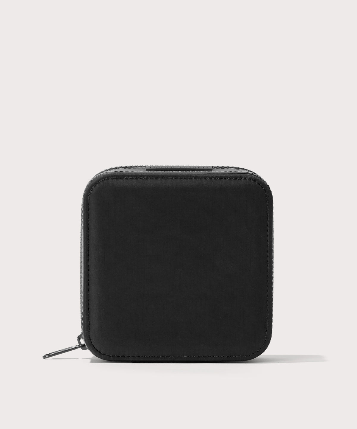 Frankie Jewelry Case in Onyx. Large