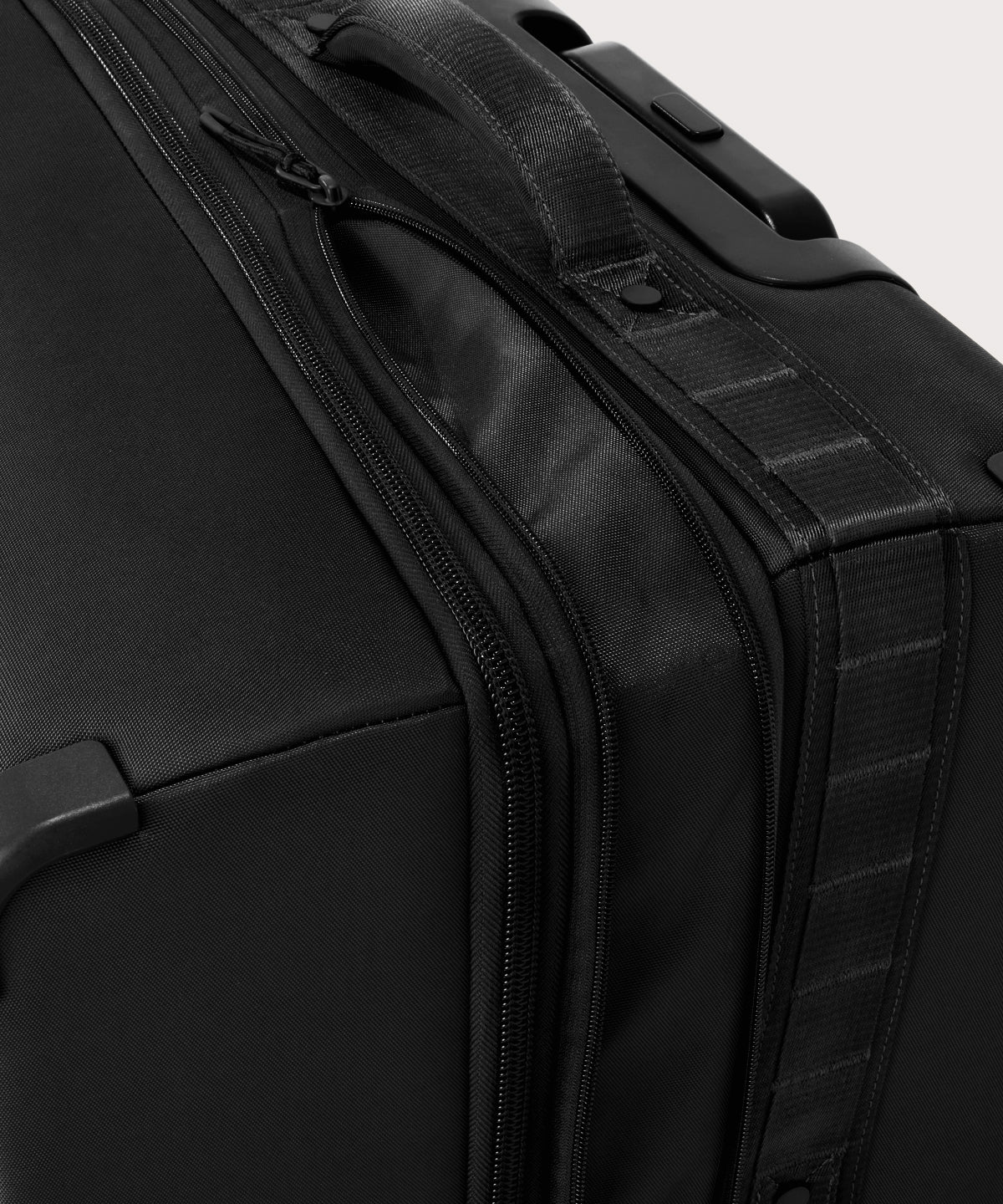 Sydney Checked Luggage in Onyx. Larger - 28.5 inch - Image 8