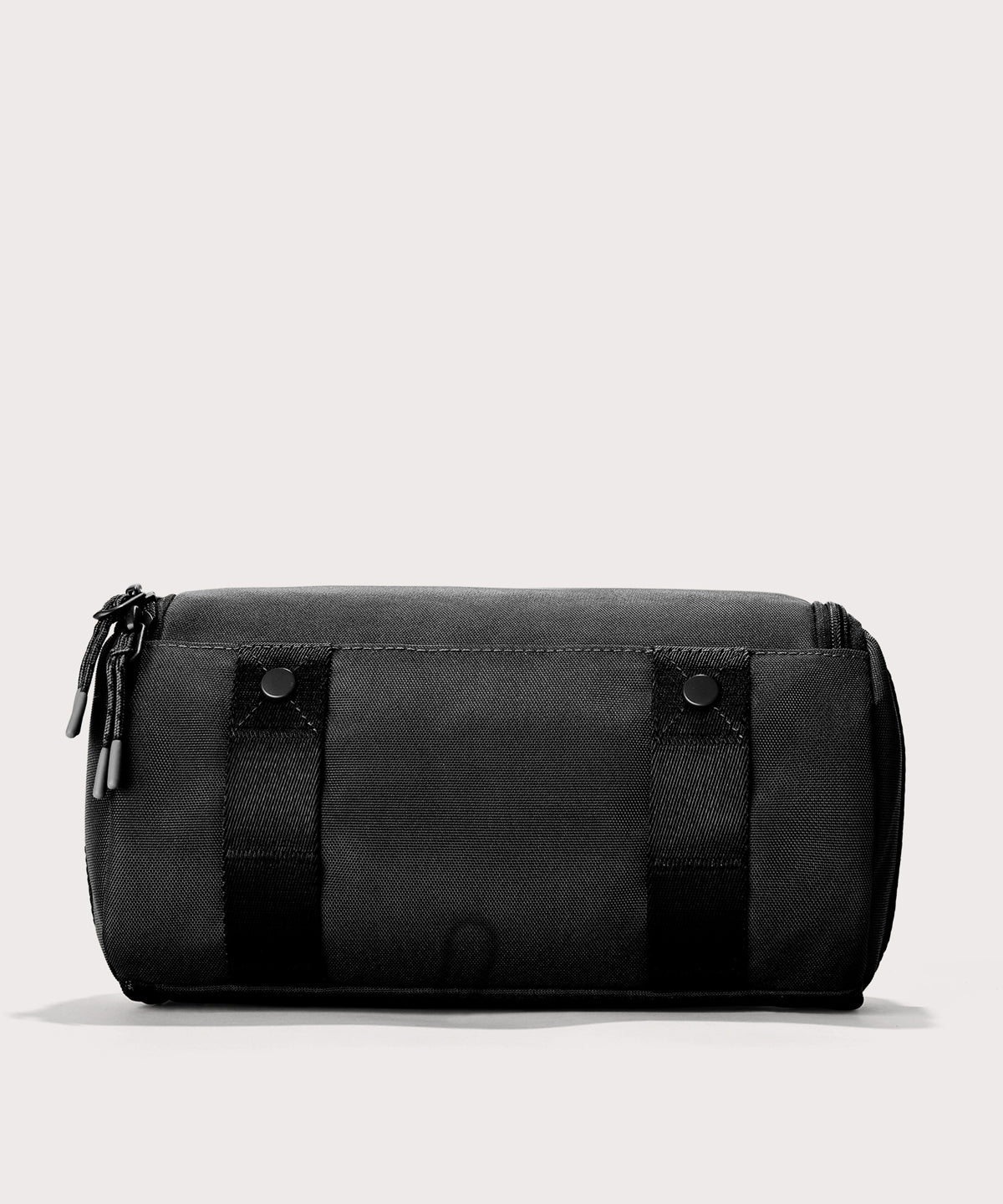 Seoul Dopp Kit in Onyx. Large - Image 4